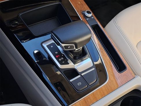 Certified 2023 Audi Q5 2.0T Premium w/ Convenience Package image 15