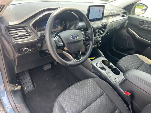 Used 2023 Ford Escape Active AWD/4WD image 5