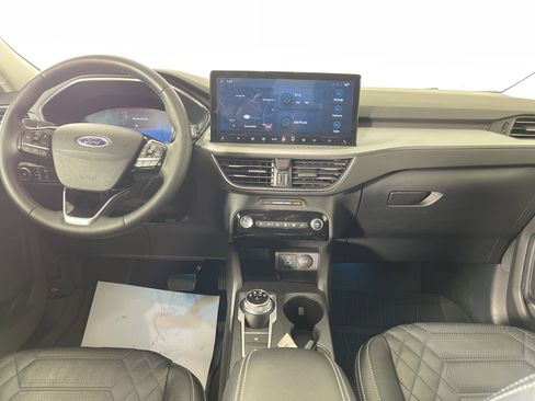 Used 2023 Ford Escape Platinum w/ Premium Technology Package image 16