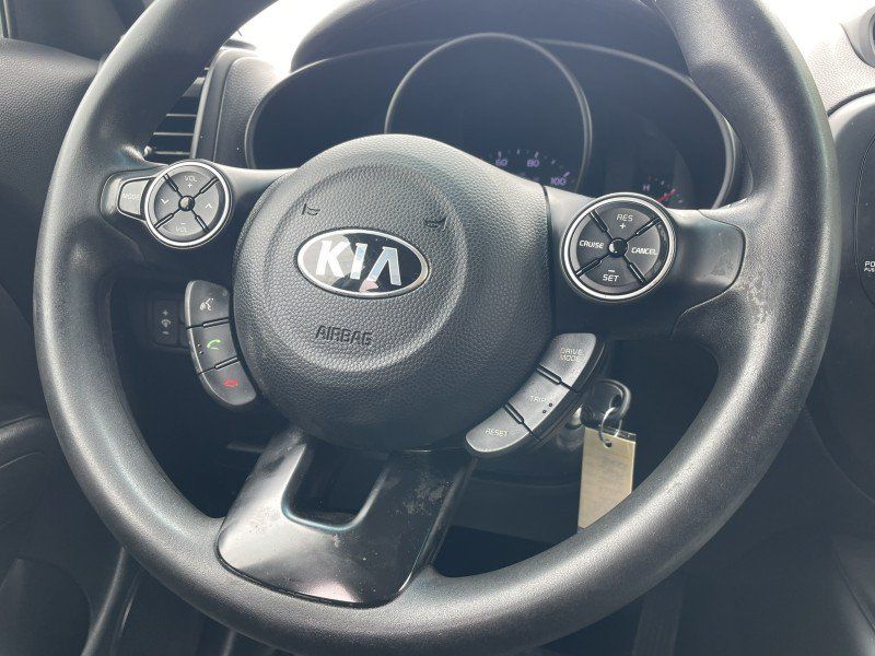 Used 2018 Kia Soul FWD image 15