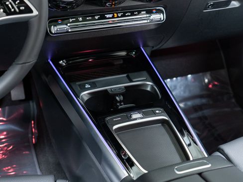 New 2026 Mercedes-Benz GLB 250 4MATIC image 20