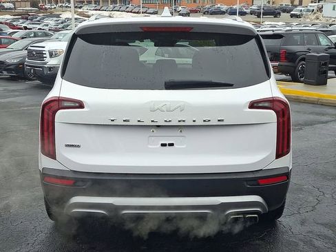 Used 2022 Kia Telluride EX image 5