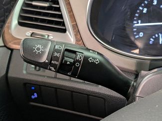Used 2018 Hyundai Santa Fe Sport FWD video 4
