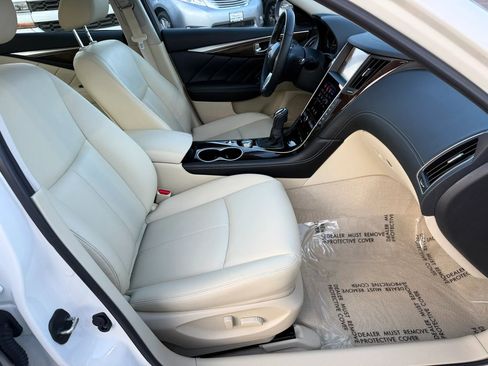 Used 2019 INFINITI Q50 Luxe w/ Essential Package (3.0T Luxe) image 22