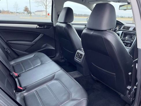 Used 2013 Volkswagen Passat 2.5 SE image 13