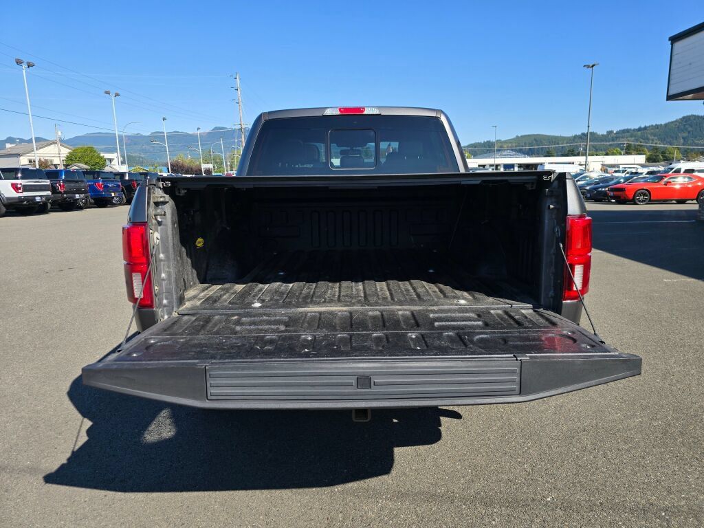 Used 2019 Ford F150 Lariat w/ Equipment Group 502A Luxury AWD/4WD image 10