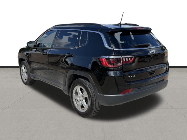 Used 2024 Jeep Compass Latitude AWD/4WD image 7