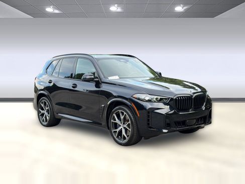 Used 2024 BMW X5 sDrive40i w/ M Sport Package RWD image 7