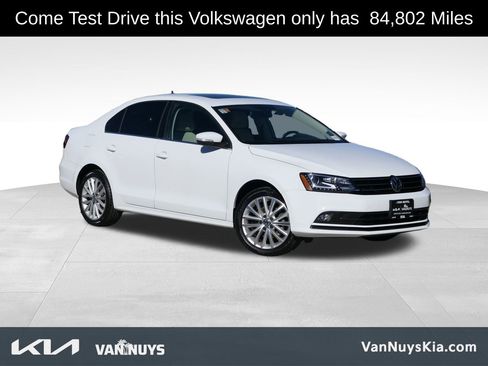 Used 2016 Volkswagen Jetta SEL image 1