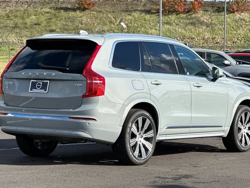 Used 2025 Volvo XC90 T8 Plus w/ Protection Package Premier AWD/4WD image 4