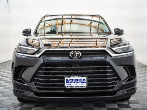 Certified 2026 Toyota Grand Highlander AWD image 2