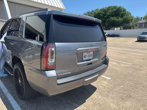 Used 2019 GMC Yukon SLT w/ Premium Edition AWD/4WD image 7