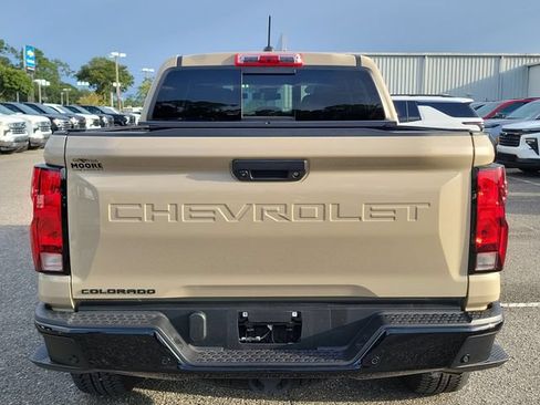Certified 2024 Chevrolet Colorado Trail Boss w/ LPO, Dark Essentials Package AWD/4WD image 11