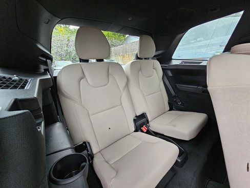 New 2026 Volvo XC90 B6 Plus w/ Protection Package Premier AWD/4WD image 14