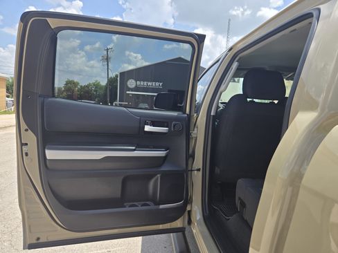 Used 2019 Toyota Tundra SR5 w/ SR5 Upgrade Package RWD image 6
