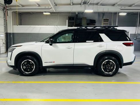 New 2026 Nissan Pathfinder Rock Creek AWD/4WD image 16