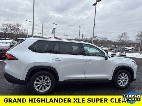 Used 2024 Toyota Grand Highlander XLE image 7