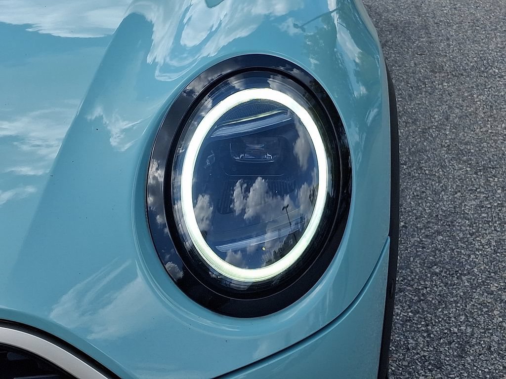 Used 2025 MINI Cooper S FWD image 9
