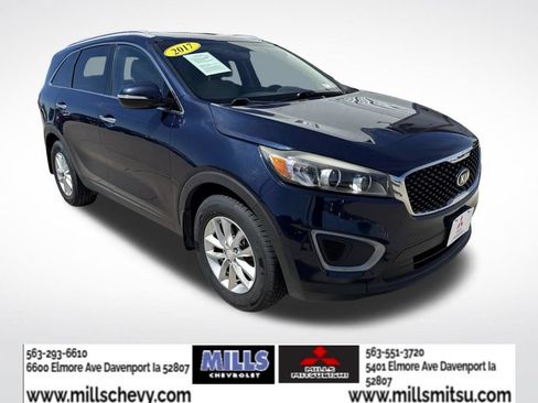 Used 2017 Kia Sorento FWD w/ LX Convenience Package image 7