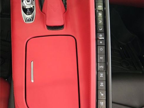 Used 2021 Chevrolet Corvette Stingray Premium Conv w/ Z51 Performance Package image 20