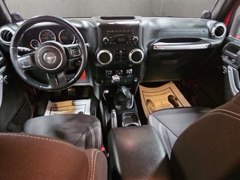 Used 2013 Jeep Wrangler Unlimited Sahara w/ Trailer Tow Group image 12