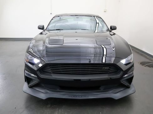 Used 2018 Ford Mustang GT Premium w/ GT Performance Package RWD image 8