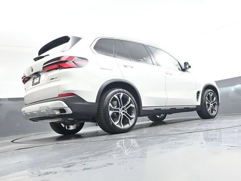 Used 2026 BMW X5 xDrive40i w/ Premium Package AWD/4WD image 32