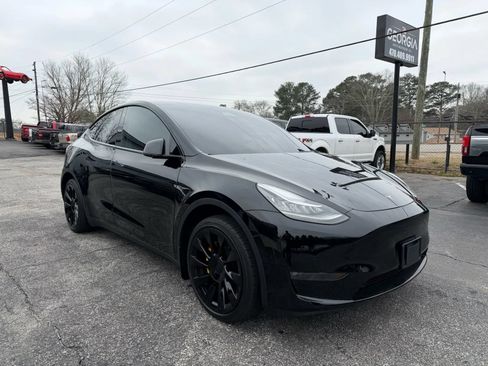 Used 2021 Tesla Model Y 2WD image 4