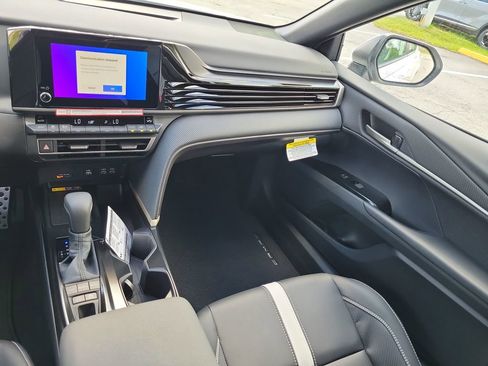 New 2026 Toyota Camry SE FWD image 28