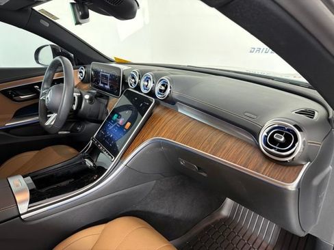 Used 2024 Mercedes-Benz CLE 300 4MATIC Coupe image 17