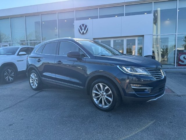 Used 2017 Lincoln MKC Select w/ Select Plus Package AWD/4WD image 1