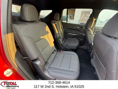 Used 2024 Chevrolet Traverse LT w/ LPO, Floor Liner Package FWD image 15