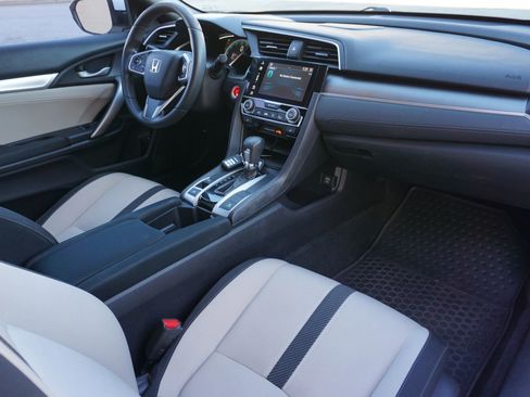 Used 2017 Honda Civic EX-T image 16