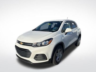 Used 2022 Chevrolet Trax LS w/ Tint and Cruise Package