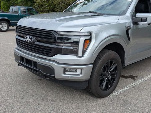 Certified 2025 Ford F150 Platinum w/ Equipment Group 702A High AWD/4WD image 10