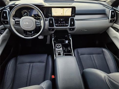 Certified 2023 Kia Sorento SX Prestige image 18