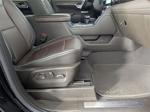 Used 2024 GMC Sierra 1500 Denali image 41