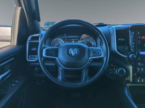 Used 2021 RAM 1500 Big Horn image 12