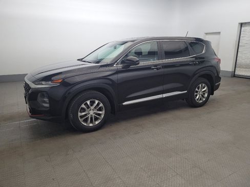 Used 2020 Hyundai Santa Fe SE AWD/4WD image 2