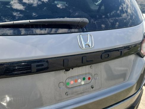 Used 2023 Honda Pilot EX-L image 4