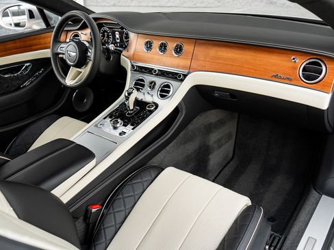 Used 2023 Bentley Continental GT Azure image 2