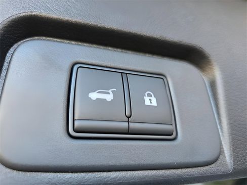 New 2026 Nissan Rogue SV image 10