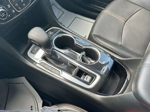 Certified 2024 Chevrolet Equinox Premier AWD/4WD image 26