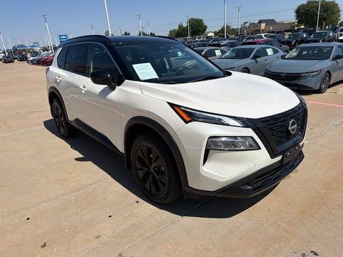 Used 2023 Nissan Rogue SV w/ SV Premium B Package AWD/4WD image 7
