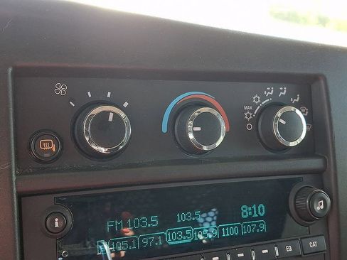 Used 2024 Chevrolet Express 2500 w/ Driver Convenience Package RWD image 20