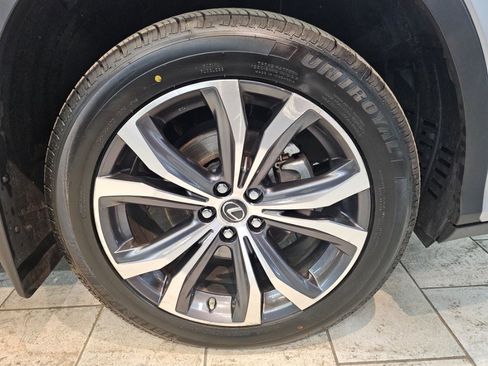 Used 2022 Lexus RX 350L Premium image 7