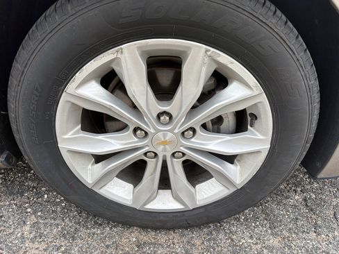 Used 2023 Chevrolet Malibu LT FWD image 9