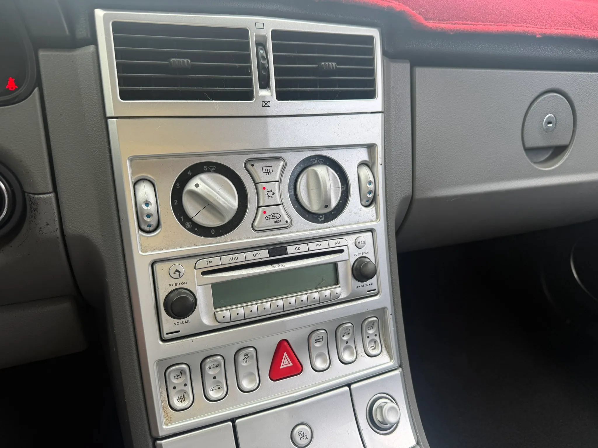 Used 2004 Chrysler Crossfire Coupe RWD image 19