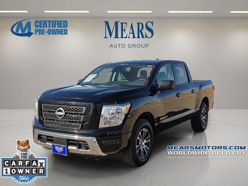 Used 2023 Nissan Titan SV image 1