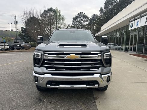 Used 2024 Chevrolet Silverado 2500 LTZ w/ LTZ Plus Package image 3